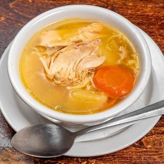 Sopa De Pollo Y Fideos (Chicken Noodle Soup)