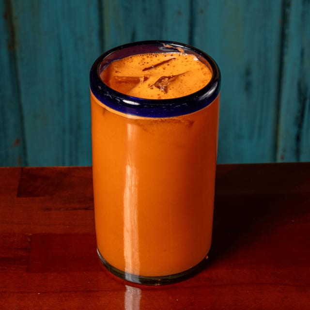 Jugos Frescos (Fresh Squeezed Juice).