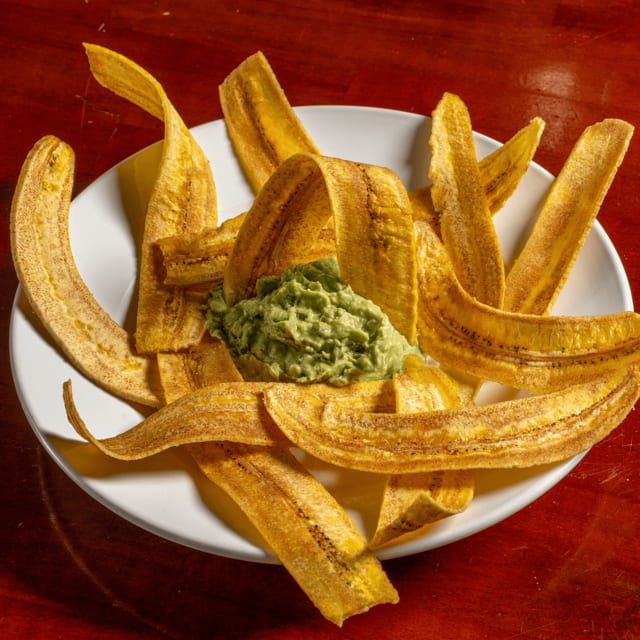 Mariquitas Con Guacamole.