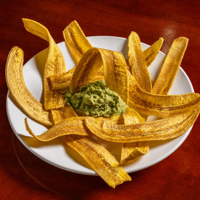 Mariquitas Con Guacamole.