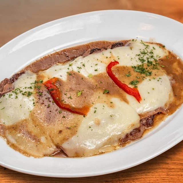 Bistec Uruguayo (Uruguay Stuffed Steak, Ham & Cheese).